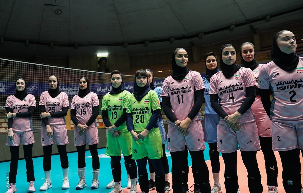 بانوان والیبال