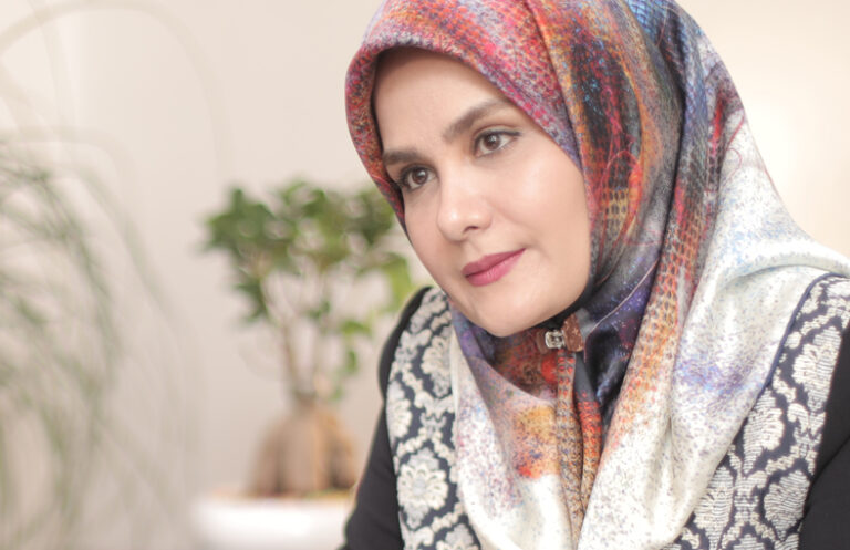 دکتر زنتیک مریم اسلامی