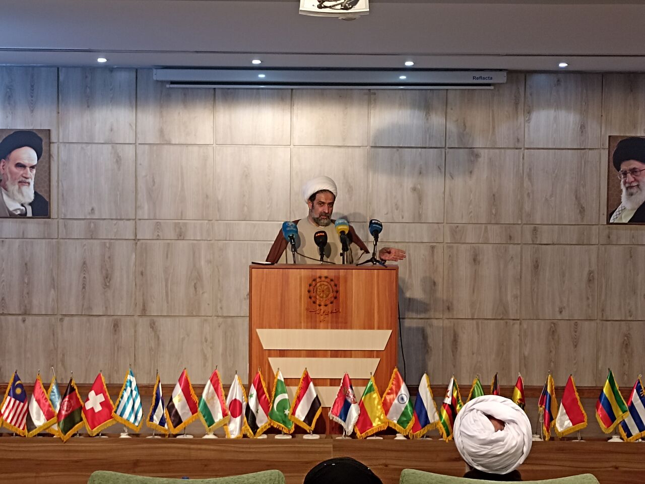 دانشگاه اهل بیت